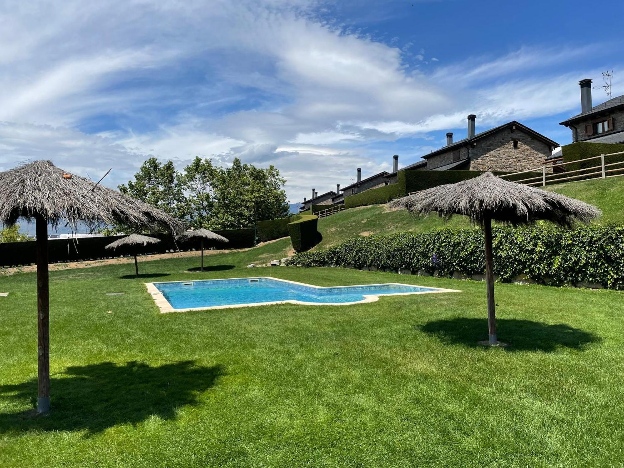 Apartamento Renovado Con Jardin Privado, Parking ,Wifi Y Piscina Osséja Buitenkant foto